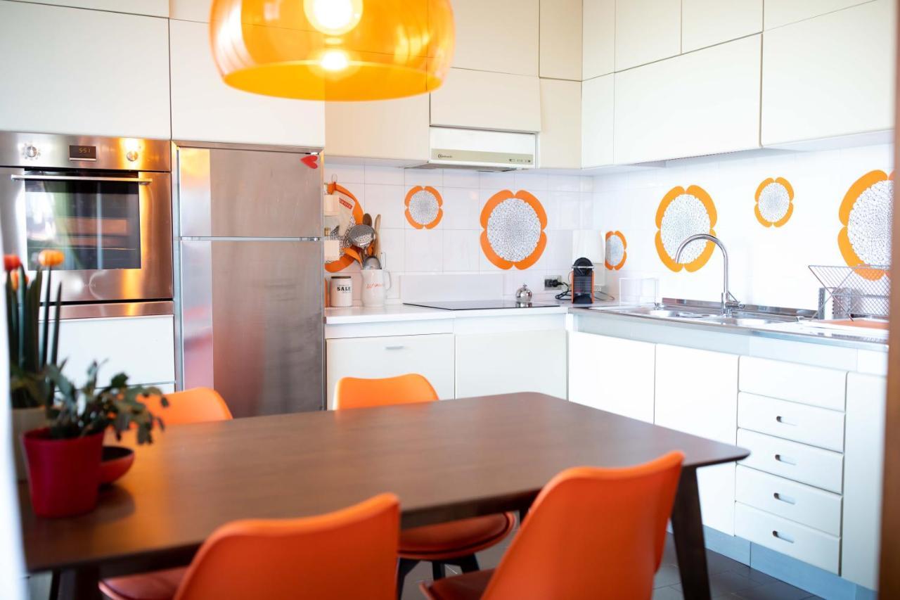 Sound Of Colors - Art Design Apartment Desenzano del Garda Bagian luar foto